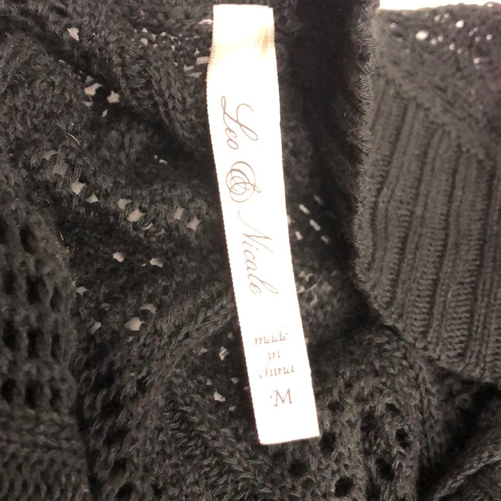 Leo & Nicole Ladies' Open Weave Shrug-Black NWT - Picture 4 of 6